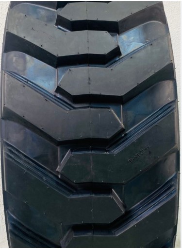 Anvelope Bobkat L2 (Pt utilizari normale) 12/- R16.5 Infinity LL102