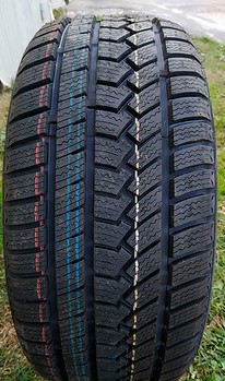 Anvelope Iarna (M+S) 215/40 R17 Mirage MR-W562